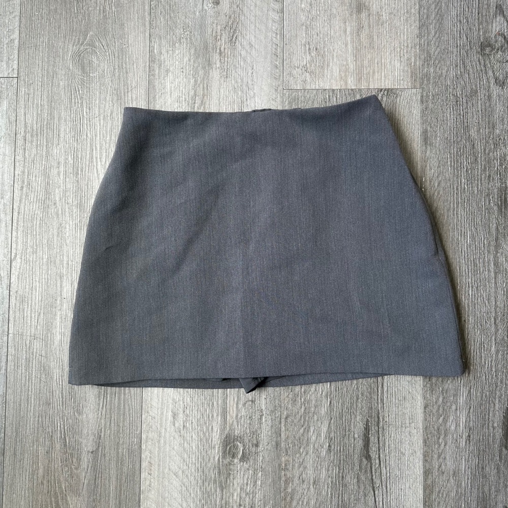 Abercrombie & Fitch Gray Scallop Mini Skirt Women's Small buisness casual